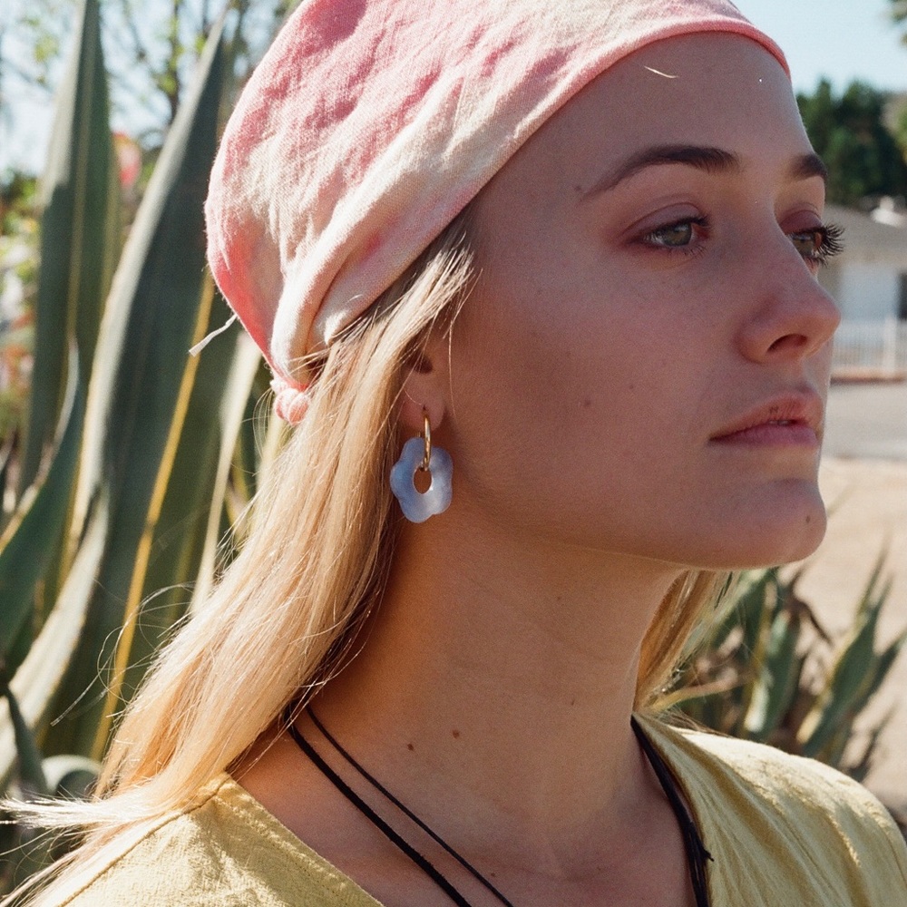Golden Hour Zuma earrings (in blue)